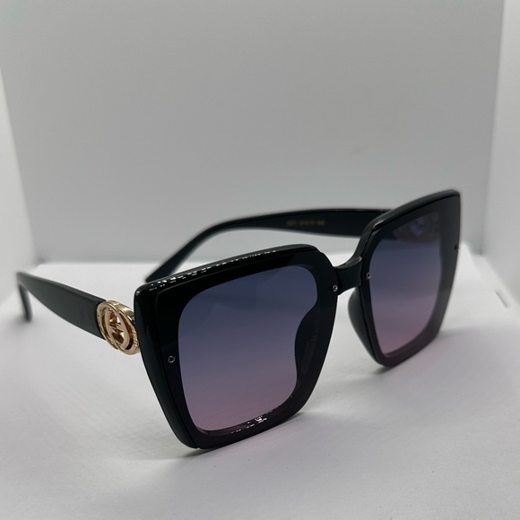 ✨? NWT Trendy Oversized Square Chic Vintage Style UV 400 Black Frame Gray Pink ?